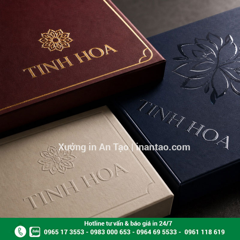 Các kỹ thuật gia công hộp giấy cao cấp So sánh gia công hộp giấy ép kim phủ UV và dập nổi